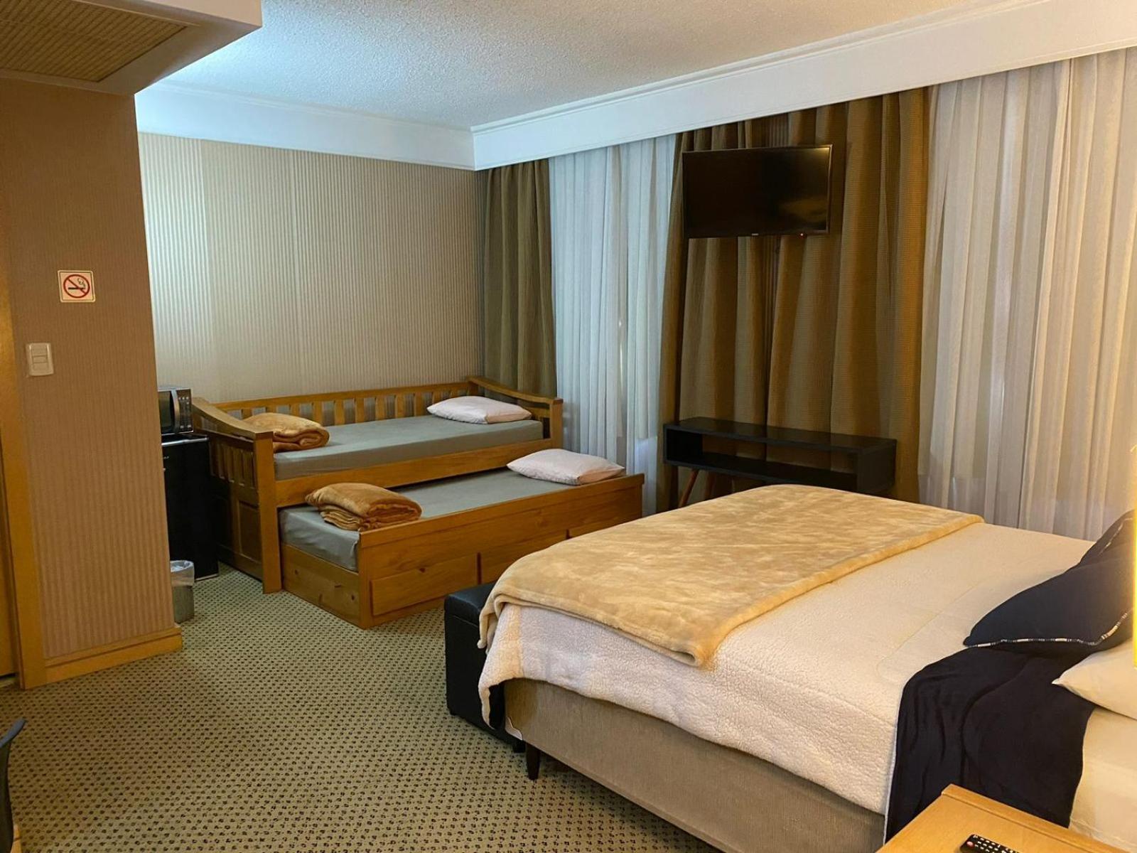 Flat Hotel Em 과룰류스 외부 사진